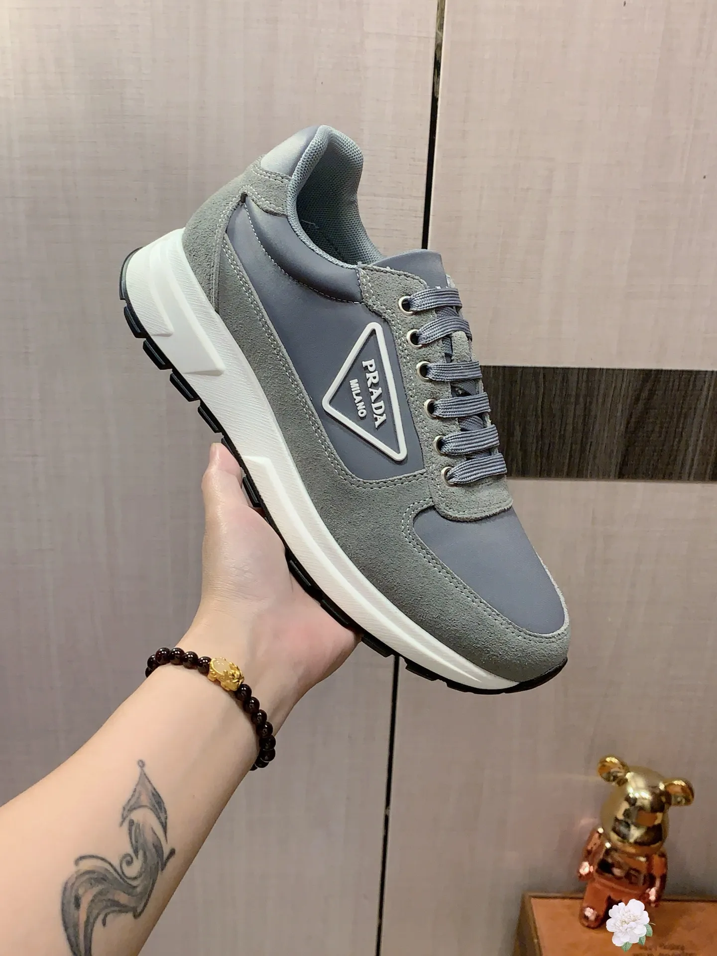Men's Men's Shoes💰420💰💰🎩🎩[Lightning][Lightning] "PRADA*" The latest and most popular casual shoes, top brand [seduce] luxury~purchase, top~quality. [Strong] The upper is made of imported breathable cowhide with material ➕ breathable sheepskin feet (•) and fine workmanship. The original stylish and stylish soft rubber wear-resistant and non-slip outsole is light and comfortable on the feet. The real thing looks better when photographed. 085: code: 38-44, 3️⃣ colors selected